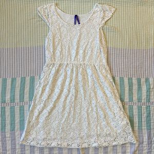 Seraphine white lace maternity dress, size 6